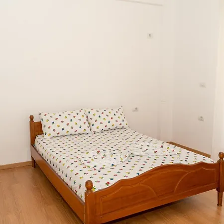 Olivia Apartment