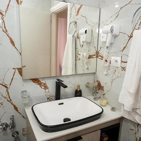 Olivia Apartment